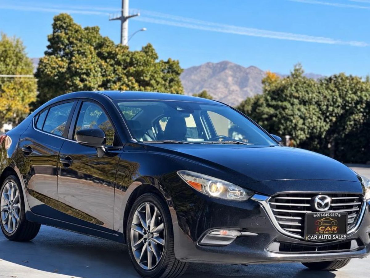 2018 MAZDA MAZDA3