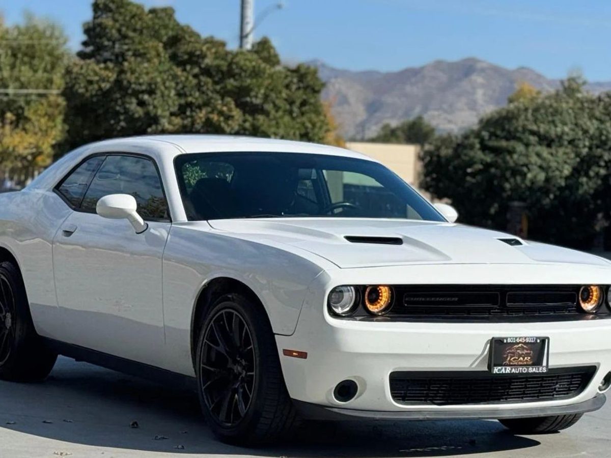 2017 DODGE CHALLENGER