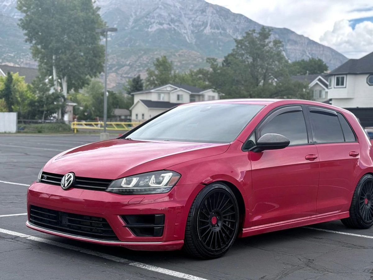 2017 Volkswagen Golf R