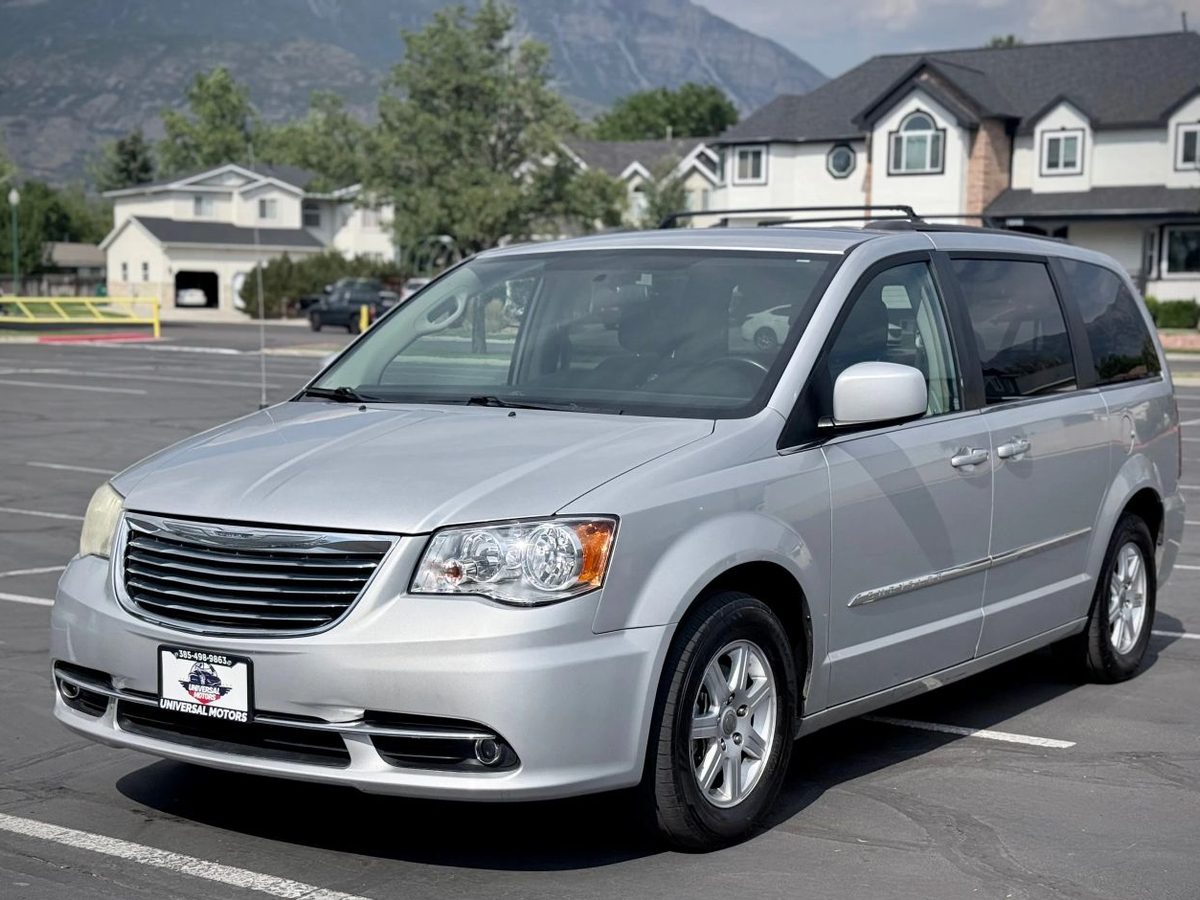 2011 Chrysler Town & Country